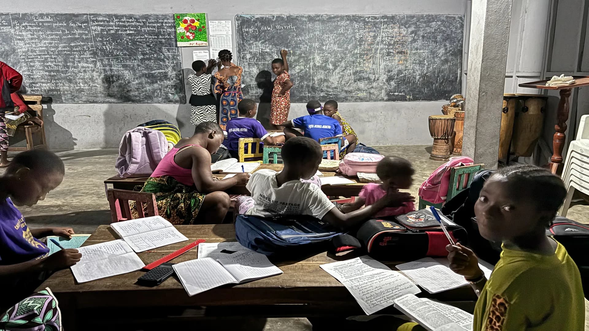 Séance d'étude au Foyer Augustine à Tohoué au Bénin.